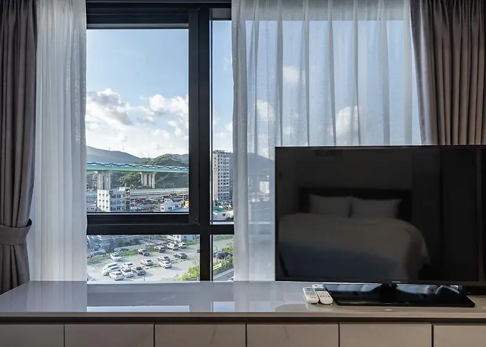 Hotel apartamentowy Songjeong Blue Castle Pusan